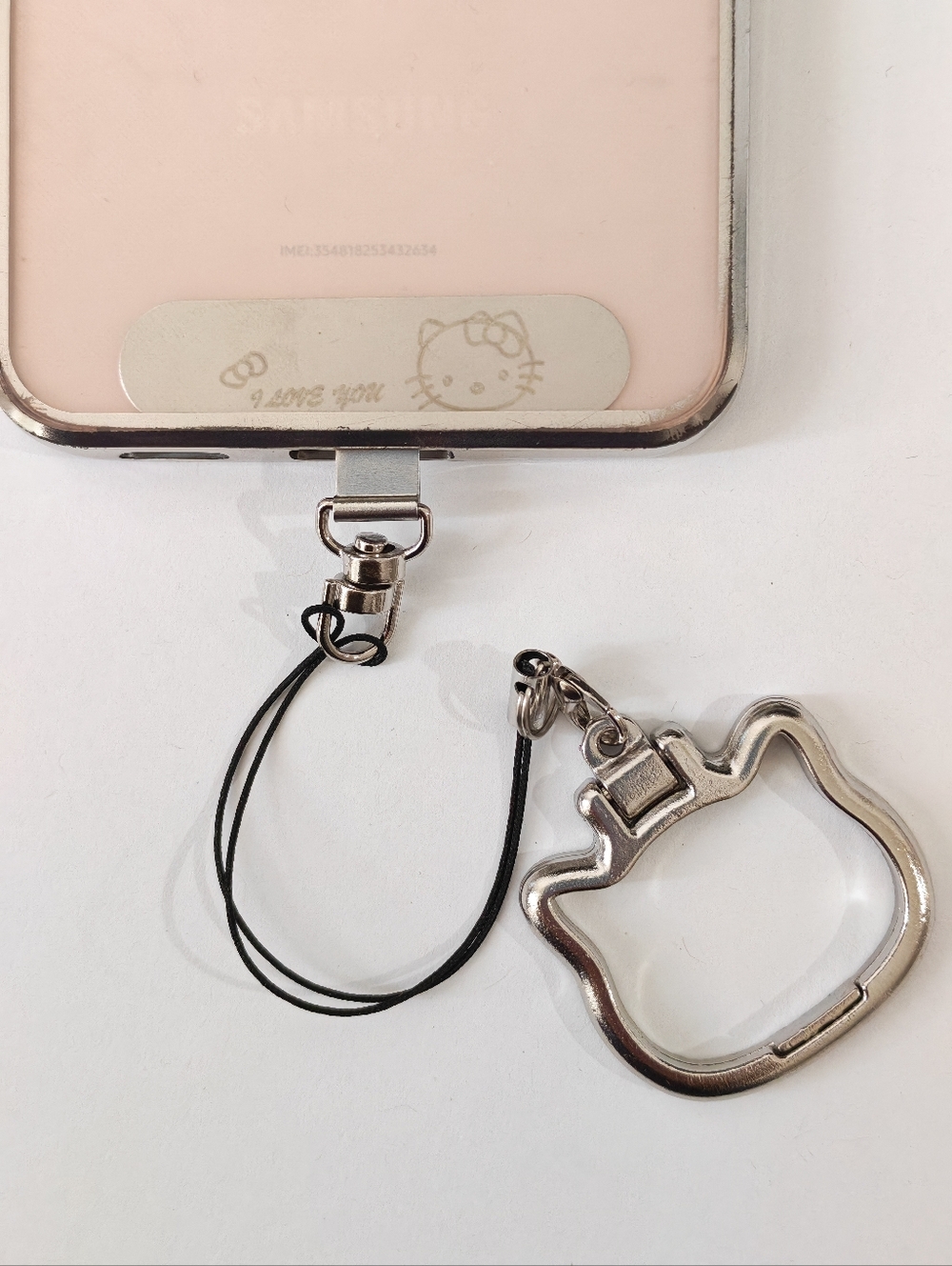 Hello Kitty Phone Stand - Picture 3 of 4